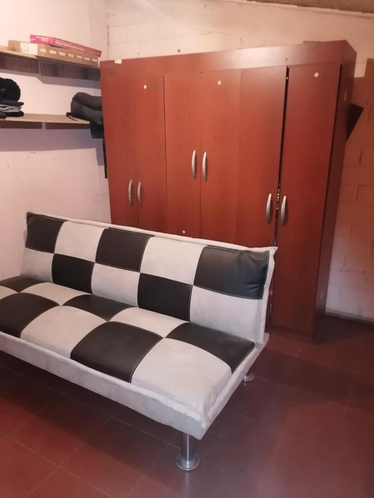 Hospedagem domiciliar Se Arrienda 1 Casa Huechuraba, Bandurrias *